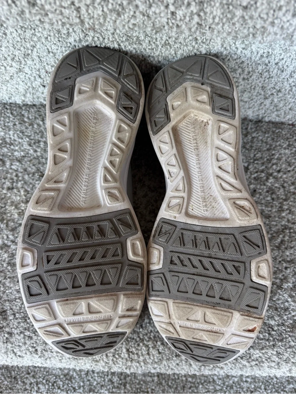 Lululemon Womens TechLoom Bliss Shoe cement sz 9